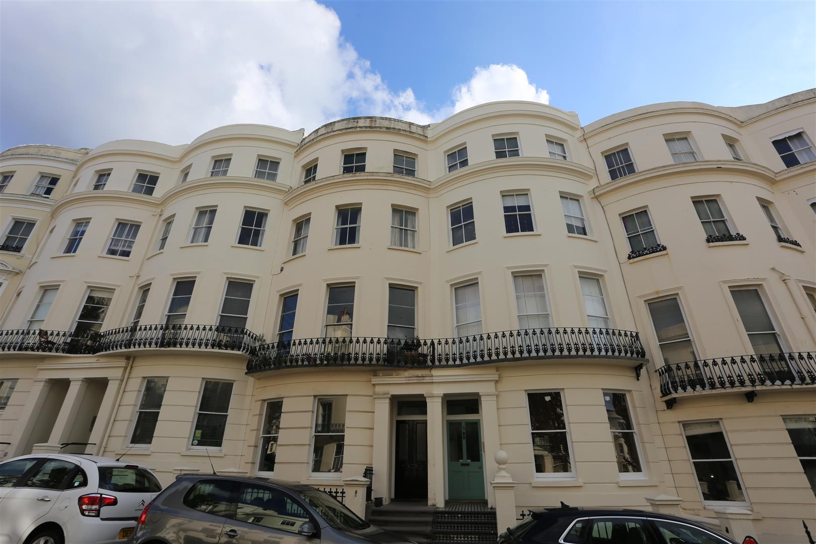 Flat Lansdowne Place in Hove