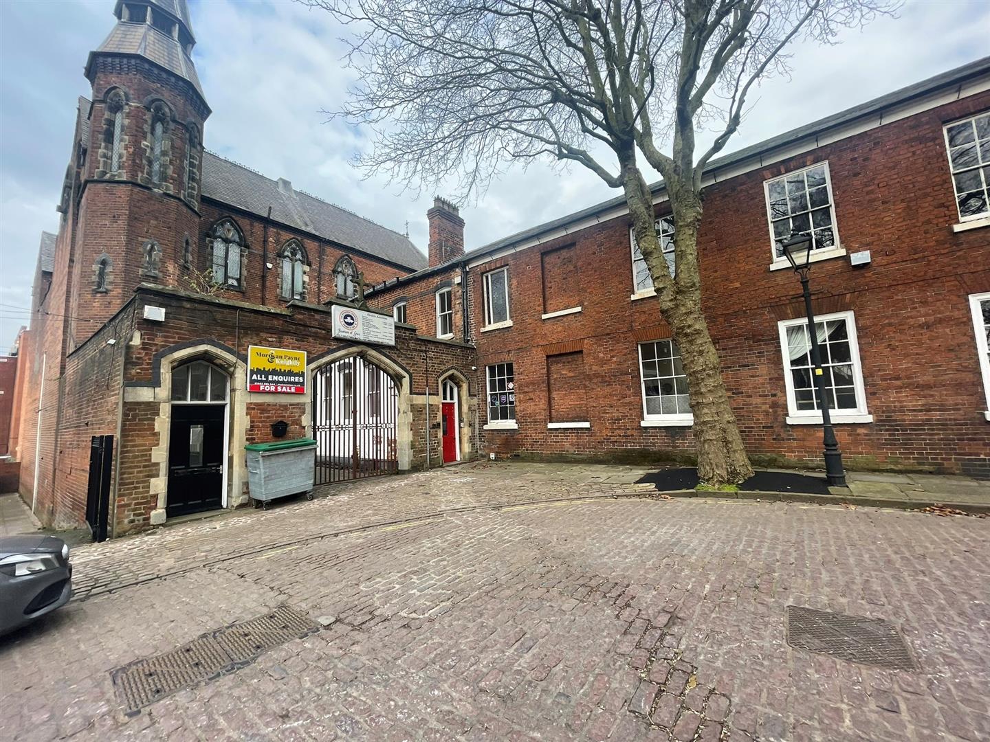 Flat St John's Square in Wolverhampton