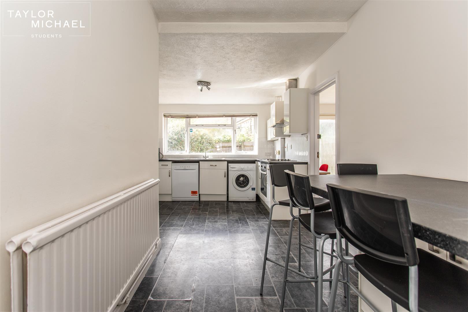Room Rushlake Road in Stanmer
