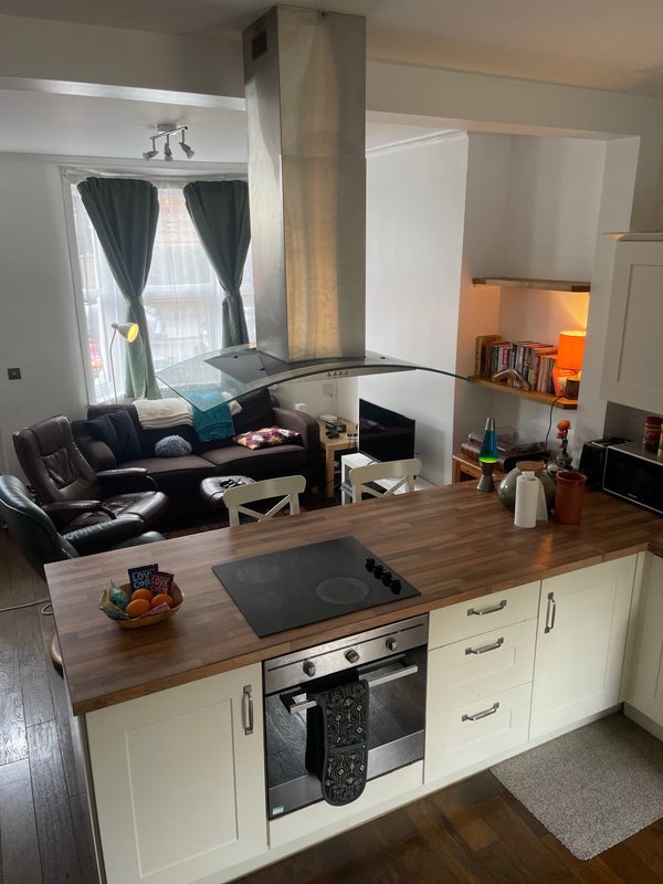 Room Bryant Street in Greater London