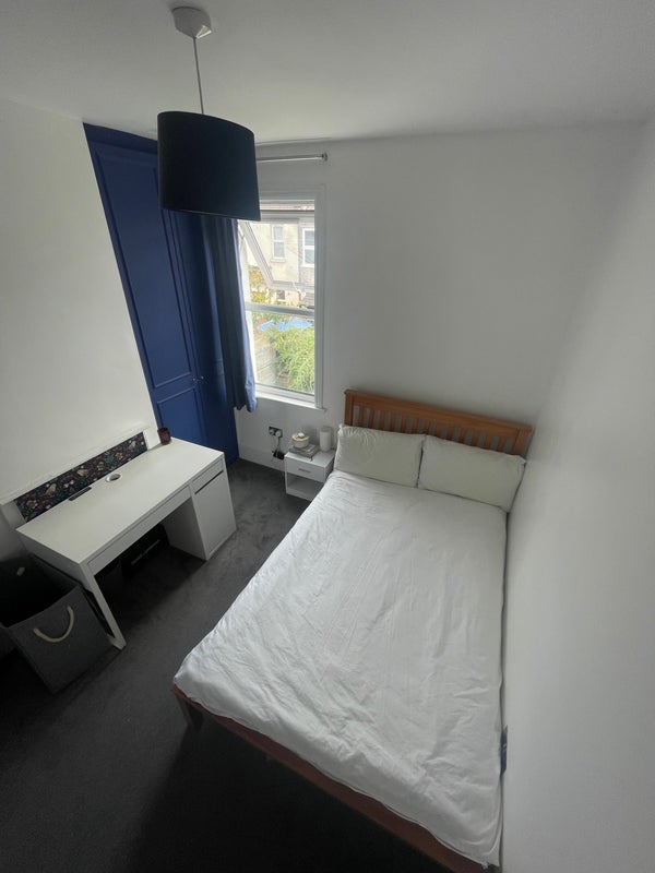 Room Bryant Street in Greater London