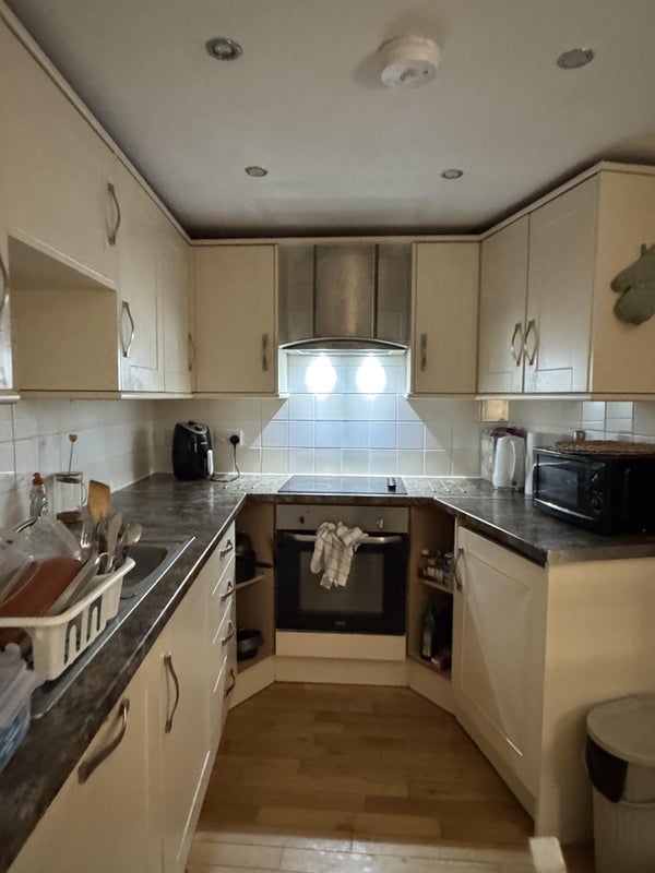 Room Medway Road in Greater London