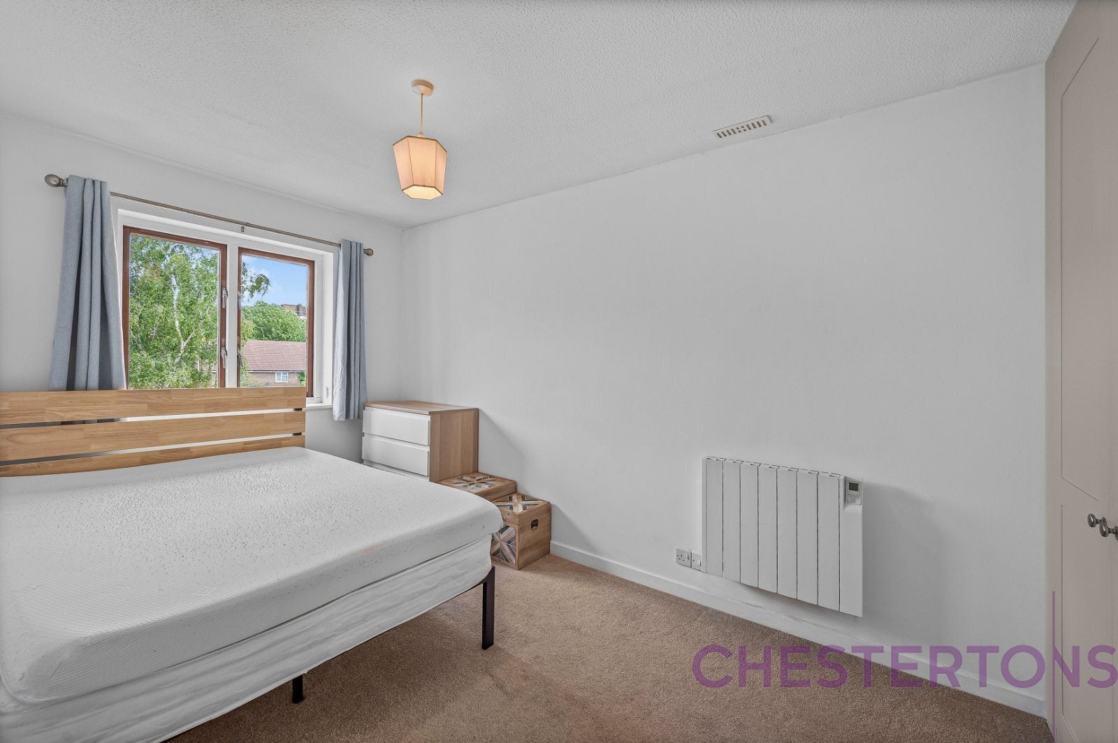 Flat Albion Street in Greater London