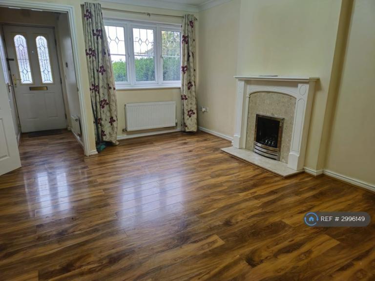 Room Attock Close in Chadderton