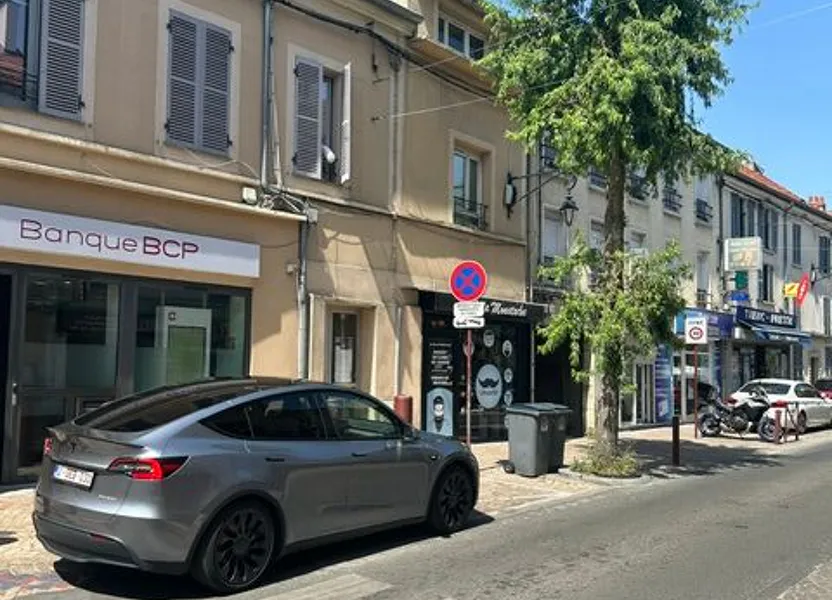 Flat Rue Henri Barbusse in Montfermeil