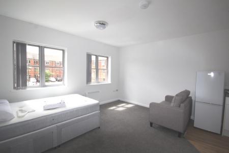 Room Duncan Close in Northampton