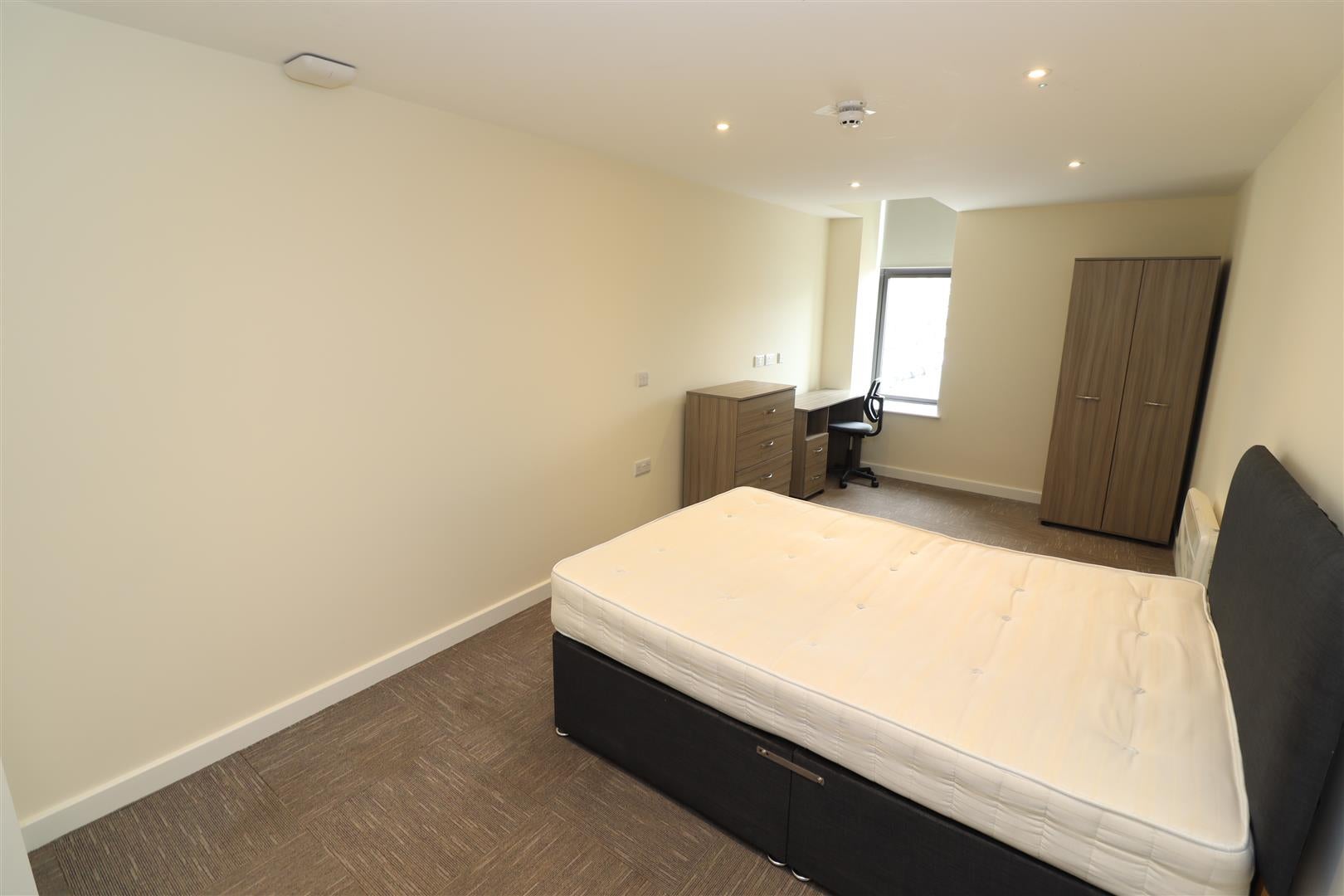Room St Giles Street in Northampton