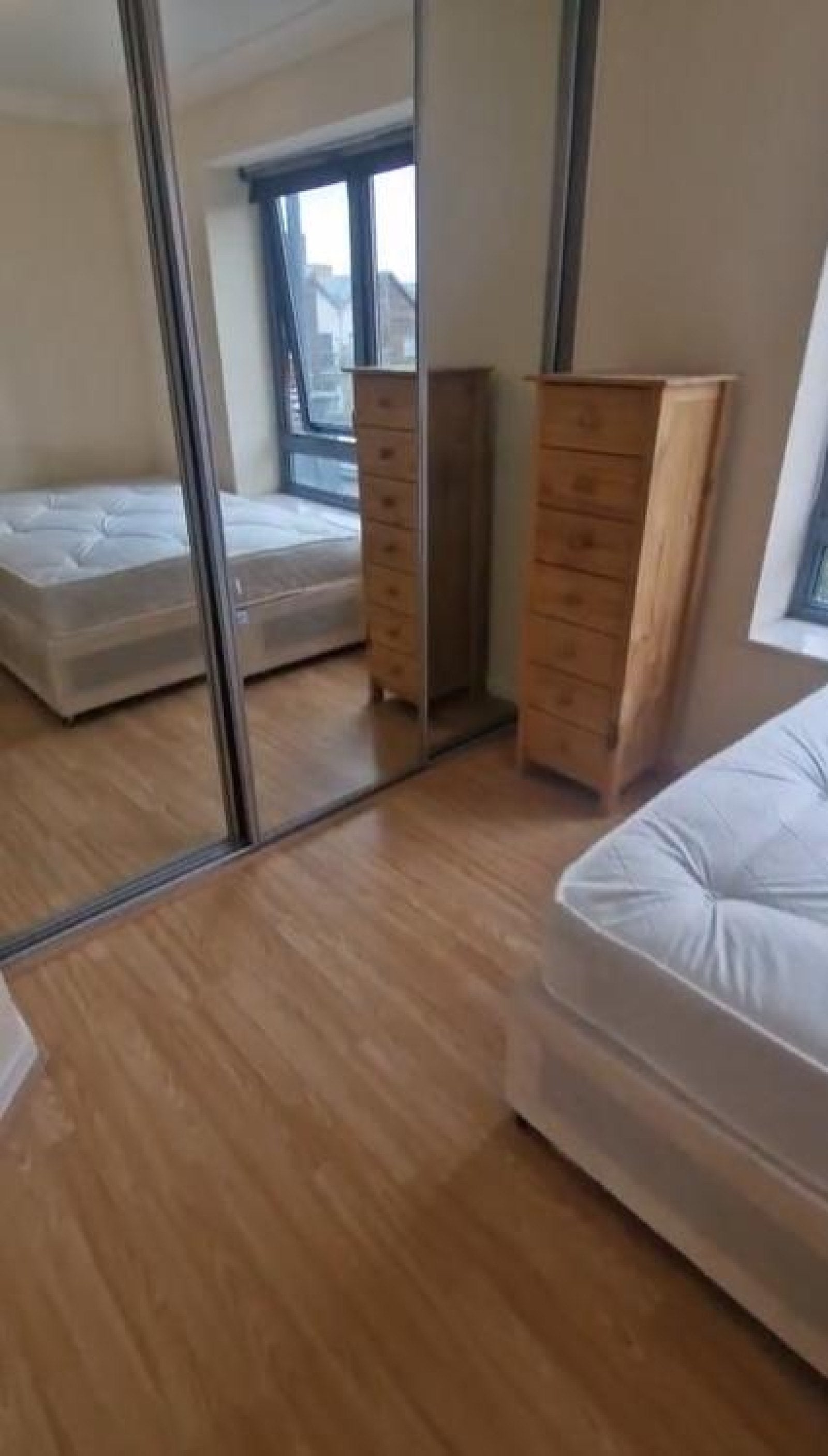 Flat Triumph Close in Colchester