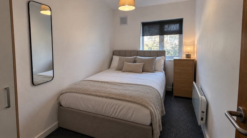 Room Ambleside Avenue in Bristol