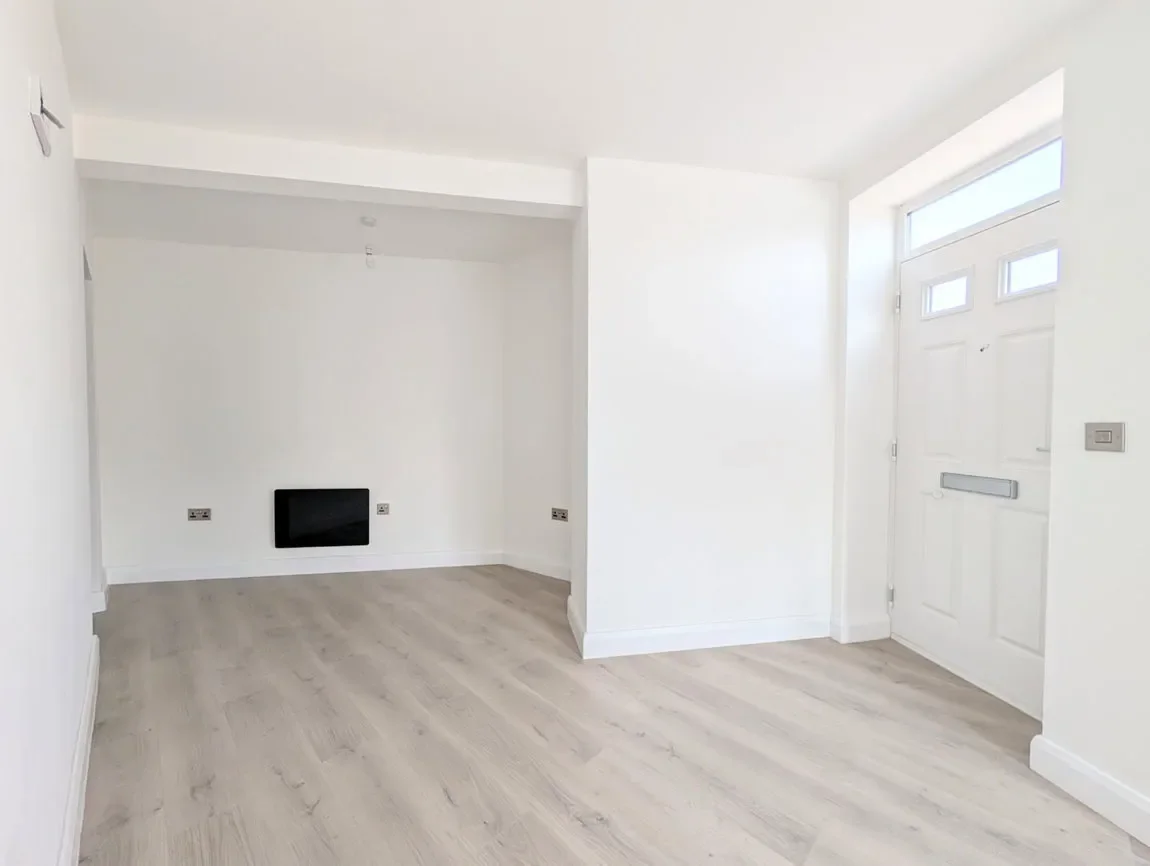 Flat Ranelagh Drive in Southport
