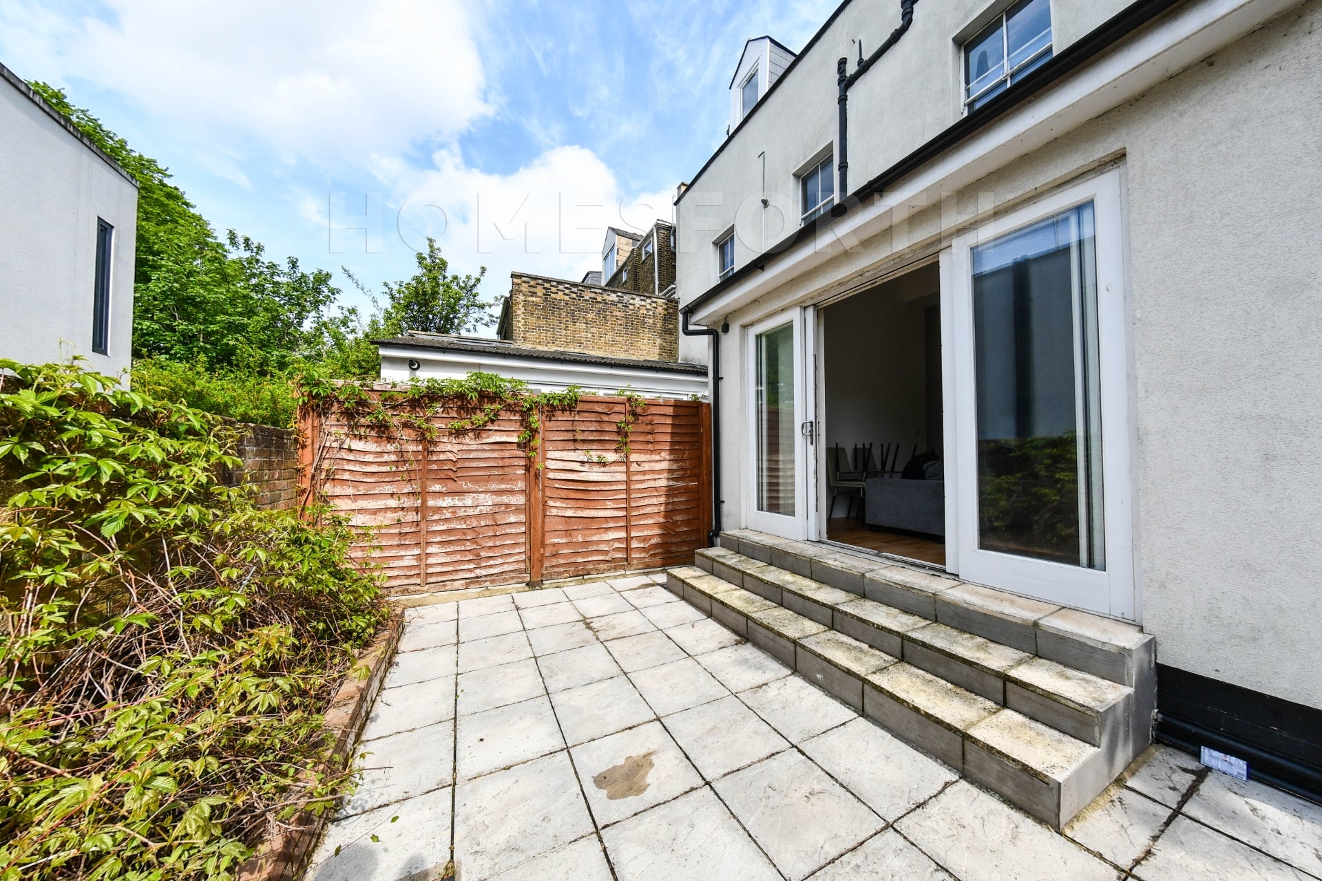 Flat Brondesbury Road in Greater London