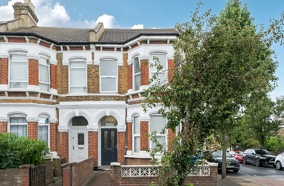 Flat East Dulwich Grove in Greater London