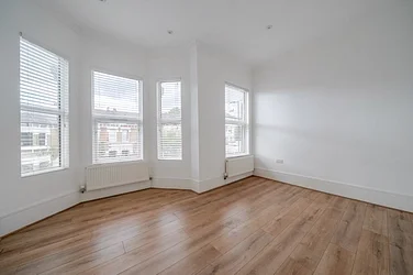 Flat East Dulwich Grove in Greater London