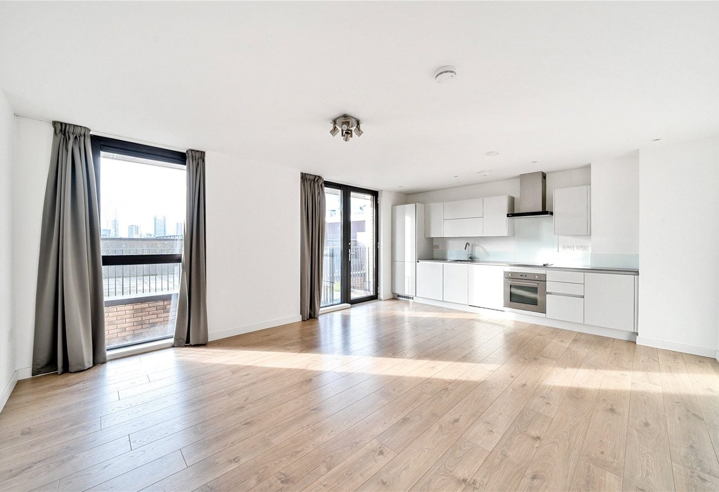 Flat Forrester Way in Greater London