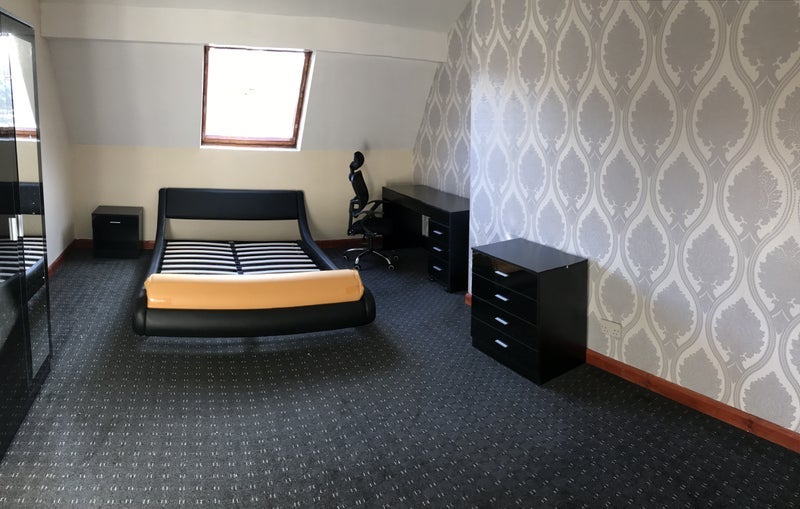 Room Grove Terrace in Bradford