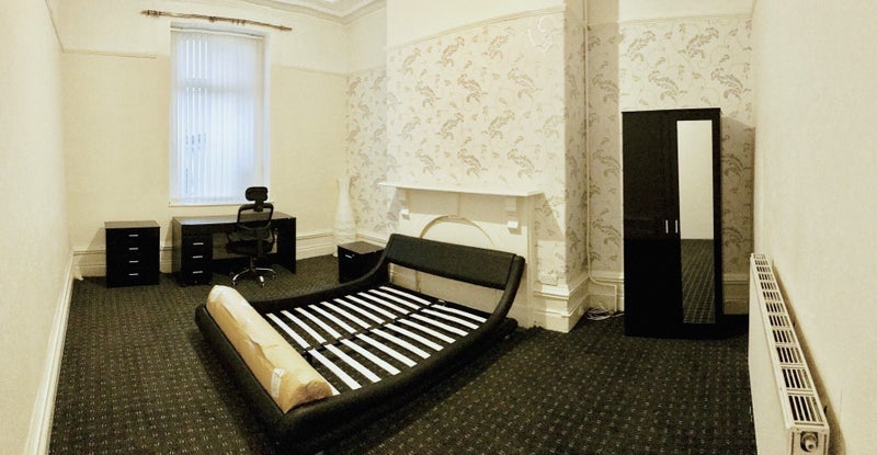 Room Grove Terrace in Bradford