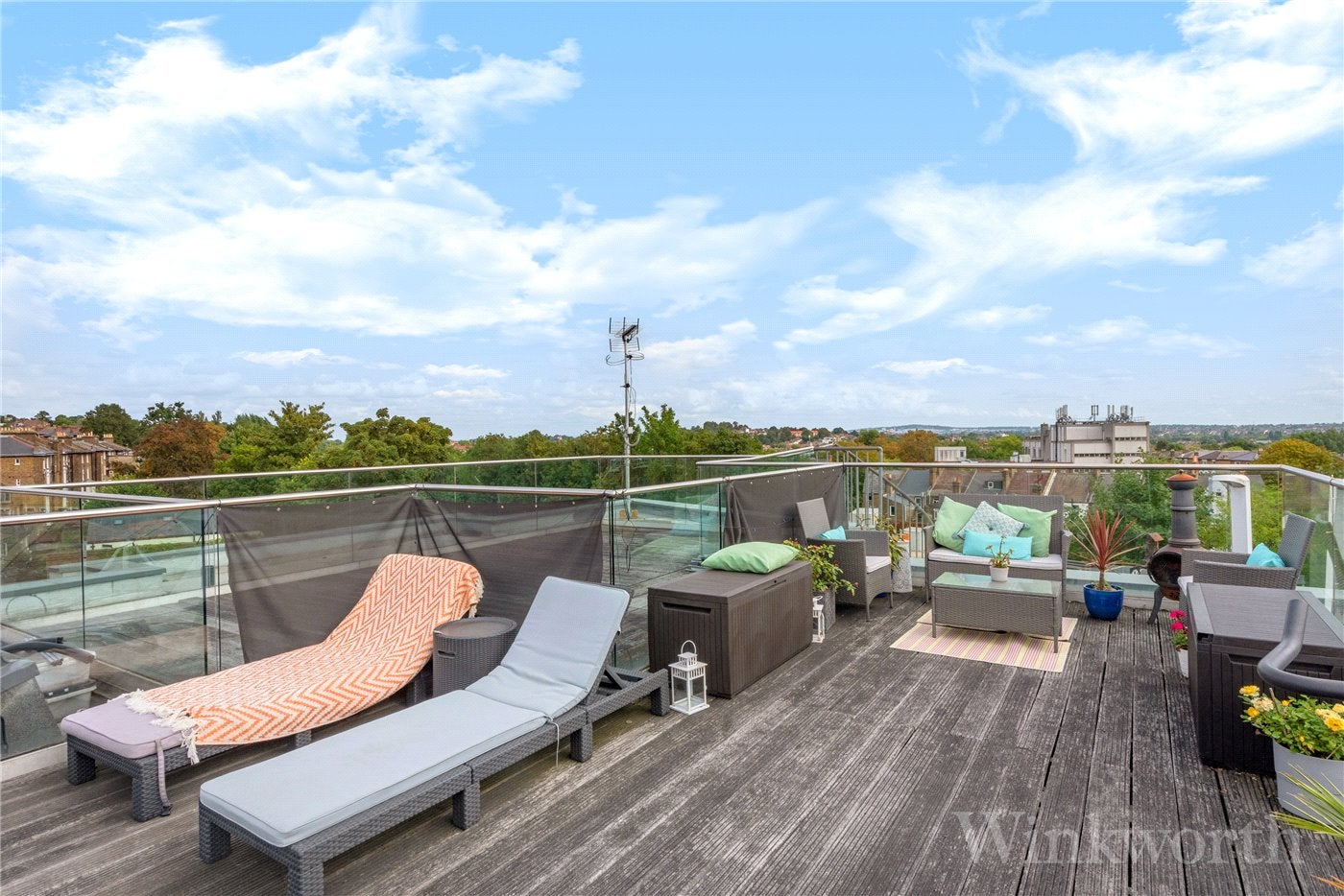 Flat Waldram Crescent in Greater London