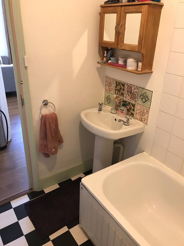 Flat Scawen Road in London