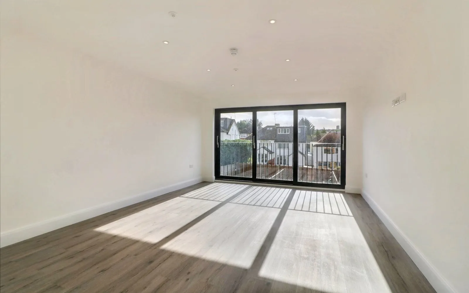 House Silverdale Road in Hertsmere
