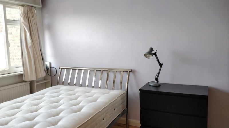 Room Uxbridge Road in Greater London