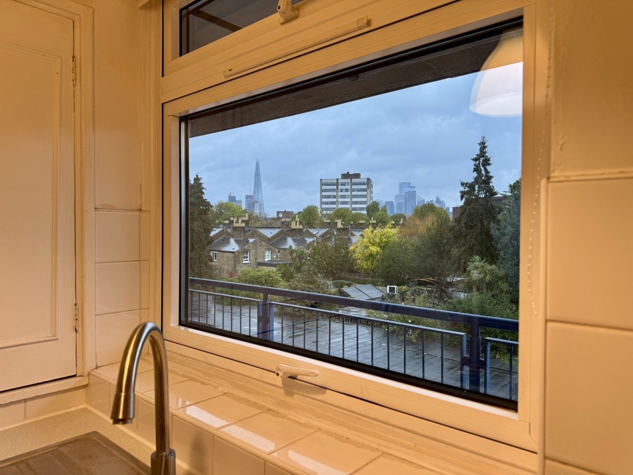 Flat Thorburn Square in Greater London