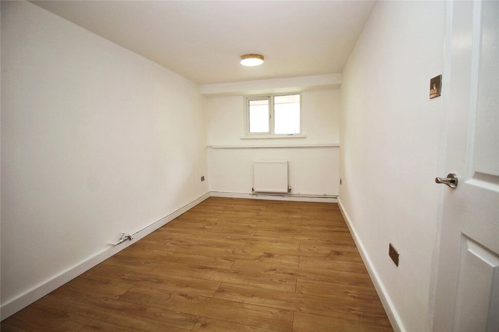 Flat Atholl Court in Test Valley