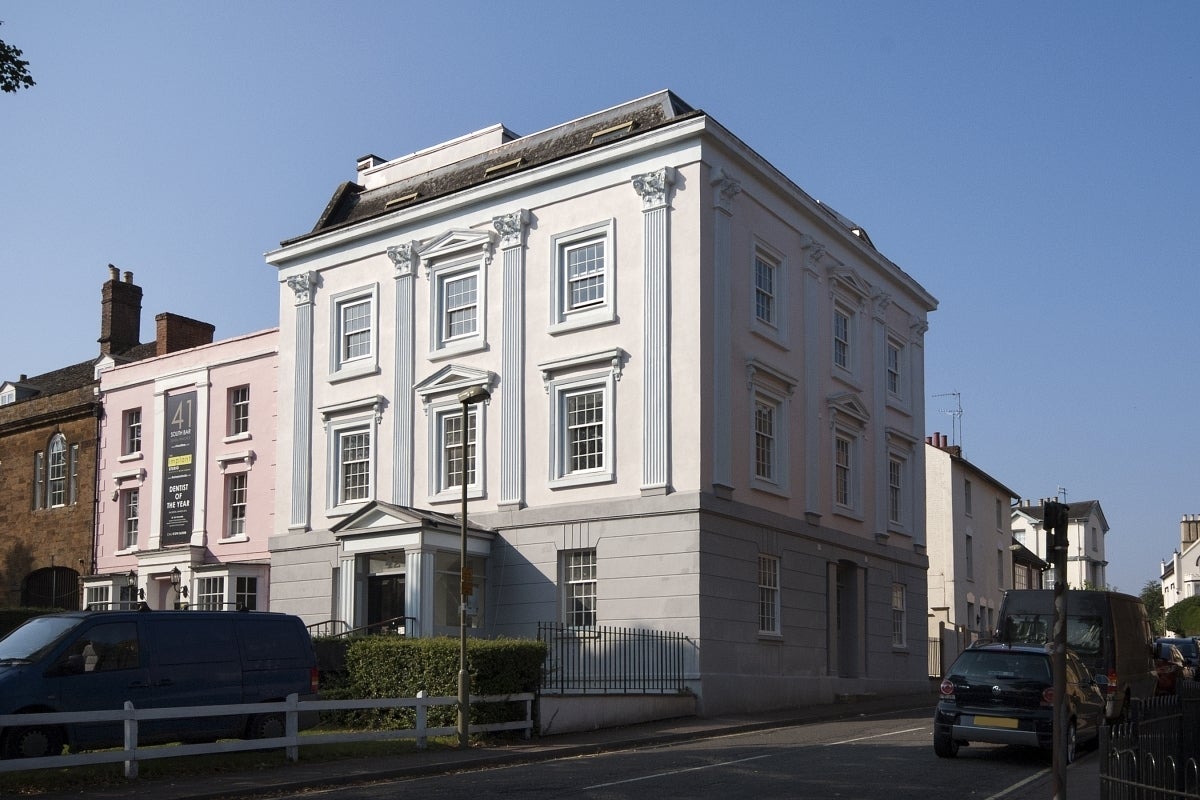 Flat South Bar Street in Cherwell District