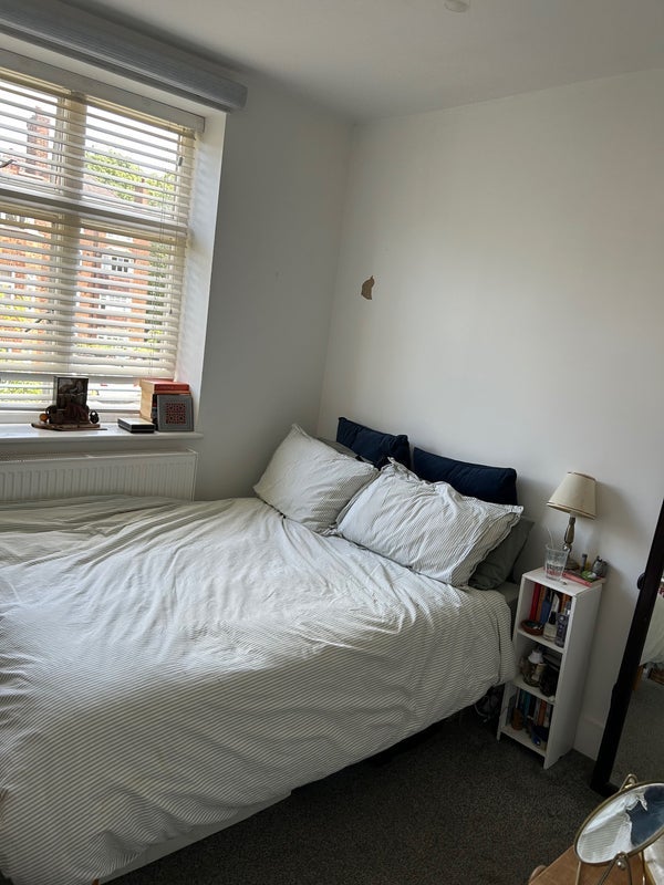Room Haslemere Road in Greater London