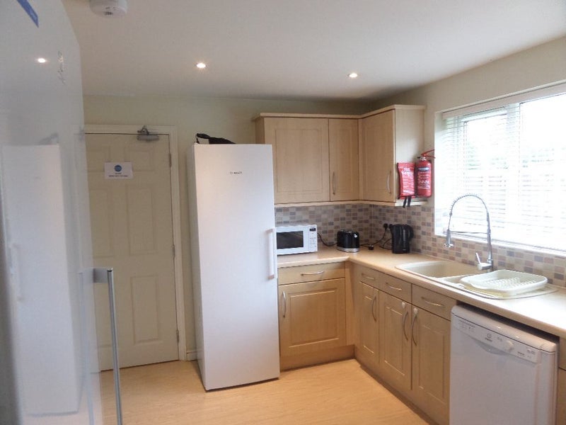 Room Aqua Place in Rugby