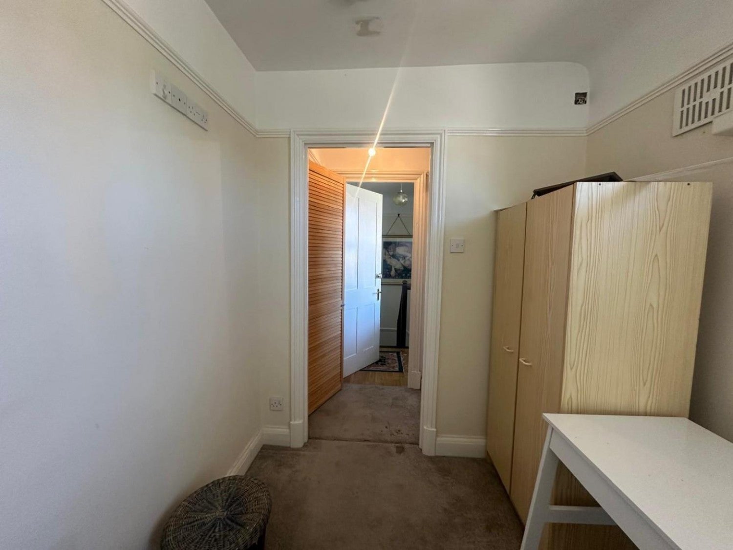 Room Shenley Road in Hertsmere