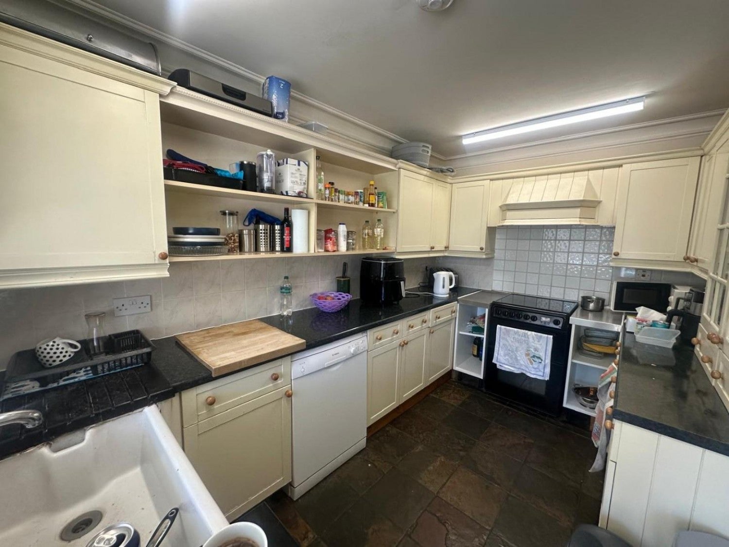 Room Shenley Road in Hertsmere