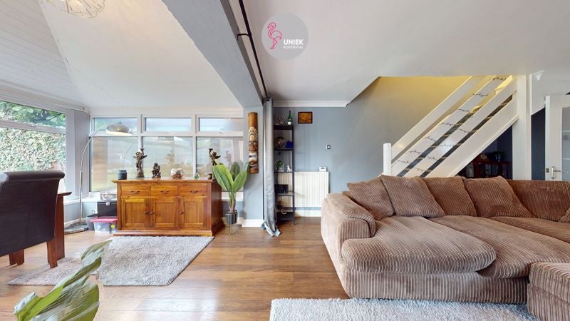 Flat Oakleafe Drive in Cardiff