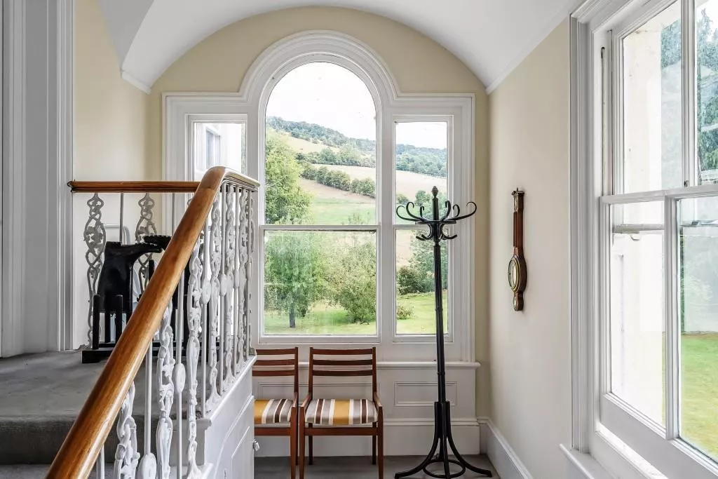 Flat Redcote Place in Mole Valley