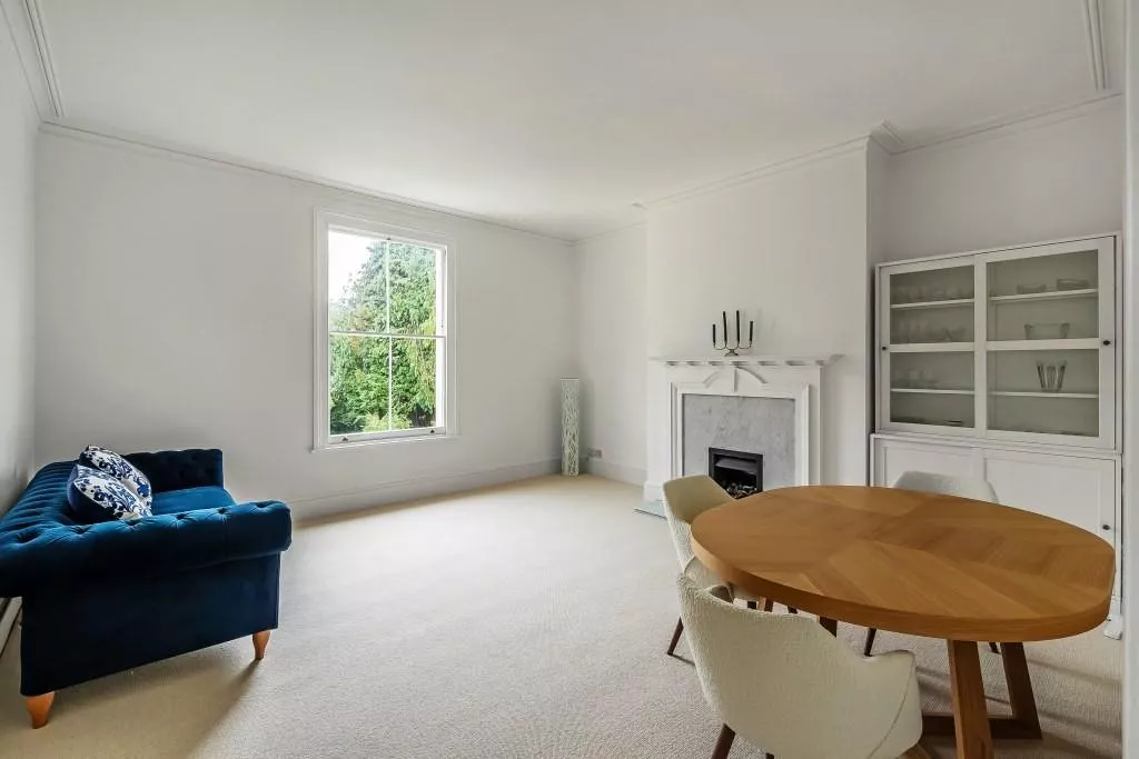 Flat Redcote Place in Mole Valley