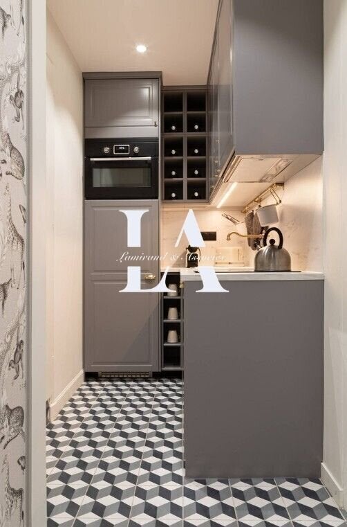 Flat Rue Falguière in Paris
