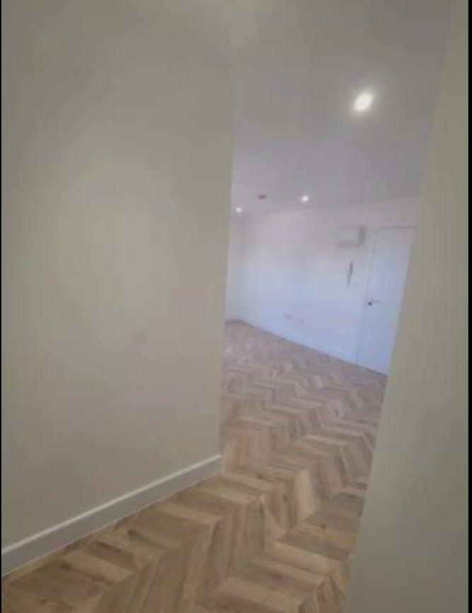 Room Camberwell Church Street in Greater London
