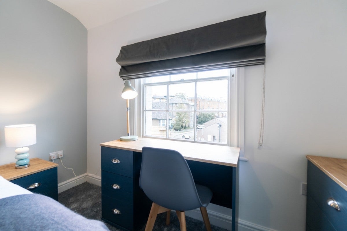 Room Watlington Street in Reading