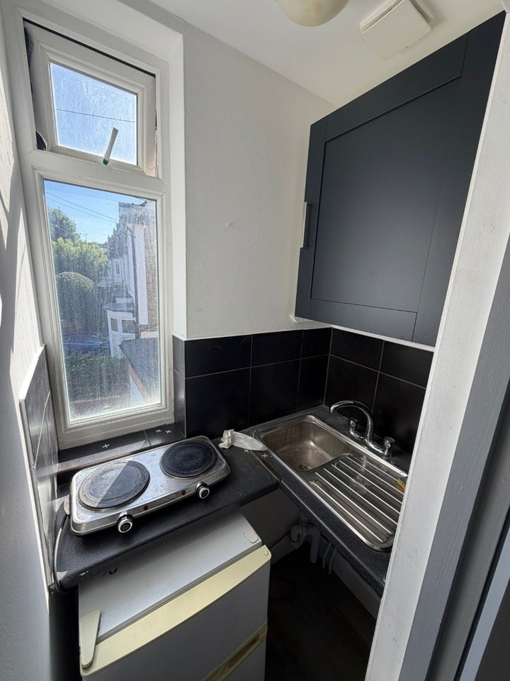 Flat Geneva Road in Greater London