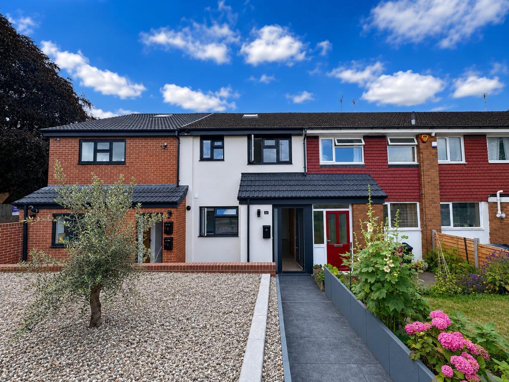 Flat Stonehouse Lane in Birmingham