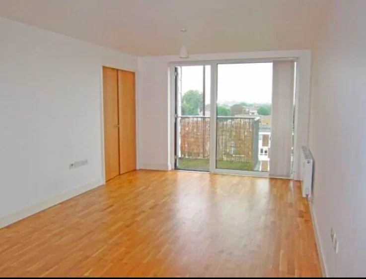 Flat Queensbridge Road in Greater London