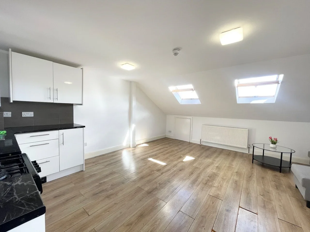 Flat Tillotson Road in Greater London
