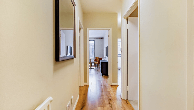 Flat Fulham Road in Greater London