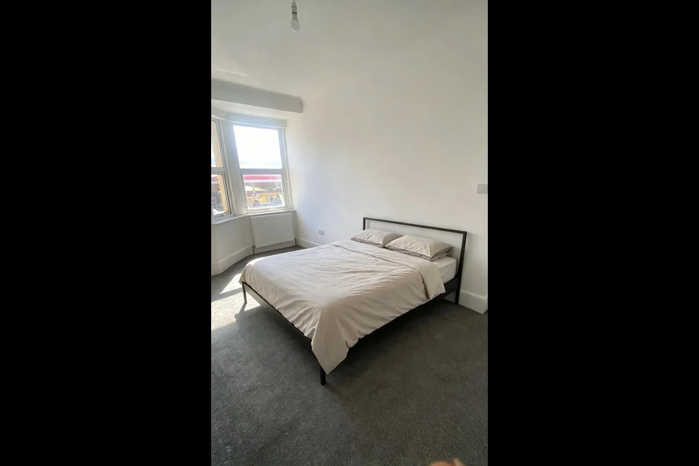 Flat Ley Street in Greater London