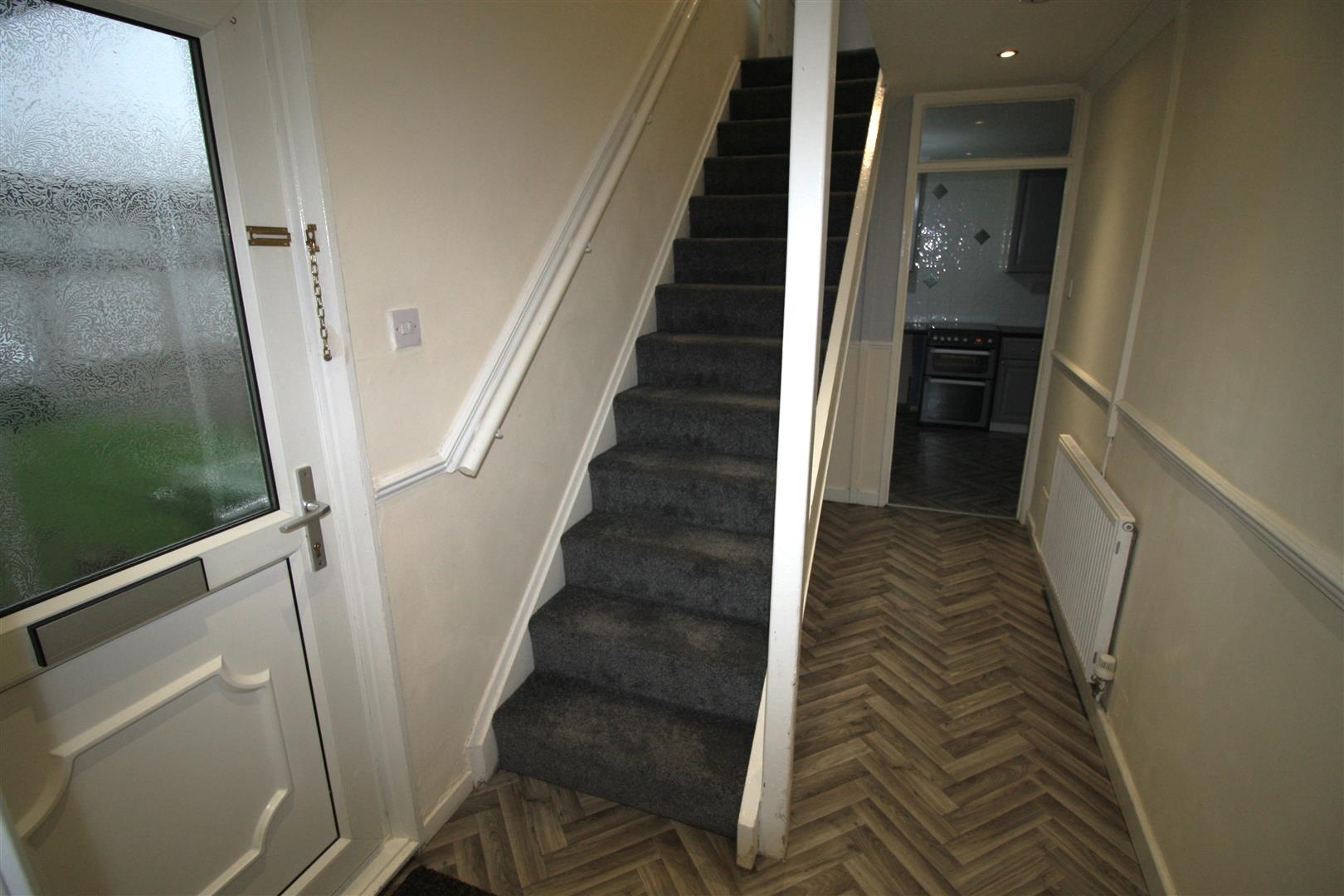 House Chaddesley Close in Redditch