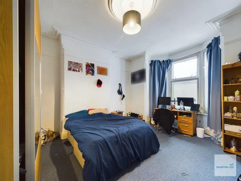 Room Gregory Boulevard in Nottingham