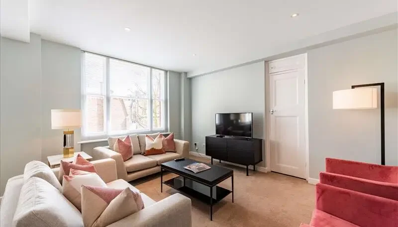 Flat Waverton Street in City of Westminster