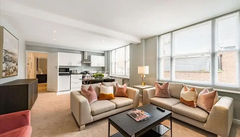 Flat Waverton Street in City of Westminster