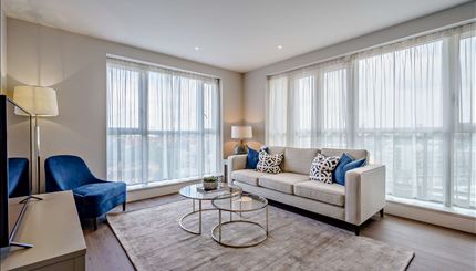 Flat Westferry Circus in Greater London