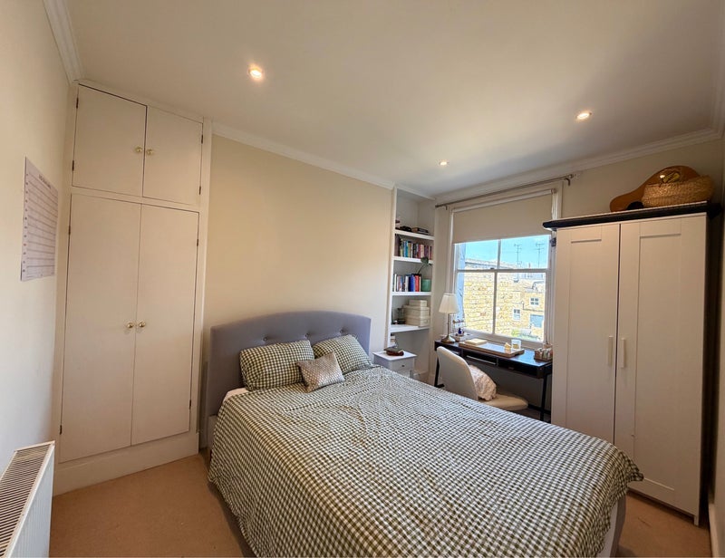 Room Maxwell Road in Greater London