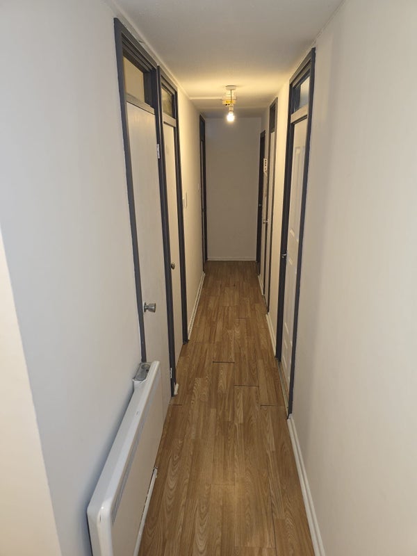 Flat Dobbie's Loan Place in Glasgow